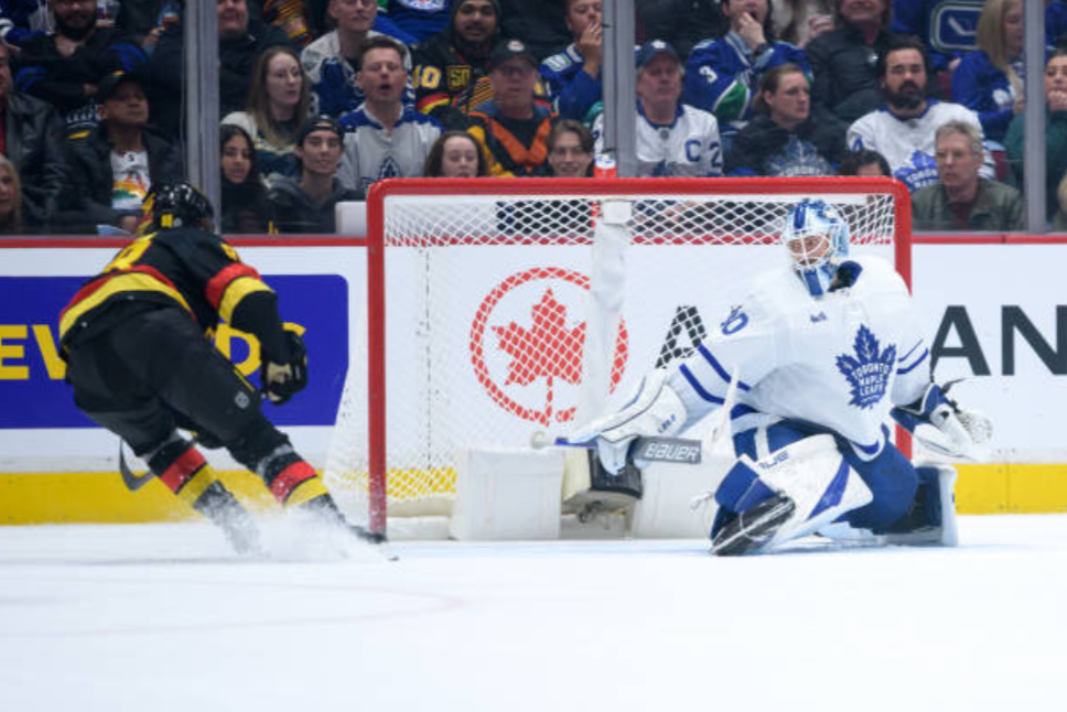 Pettersson, Miller score SHGs, Canucks beat Maple Leafs 4-1